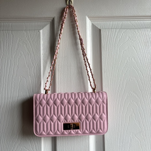 NWOT~SHEIN Elegant Pink Quilted Chain Bag - Picture 2 of 8